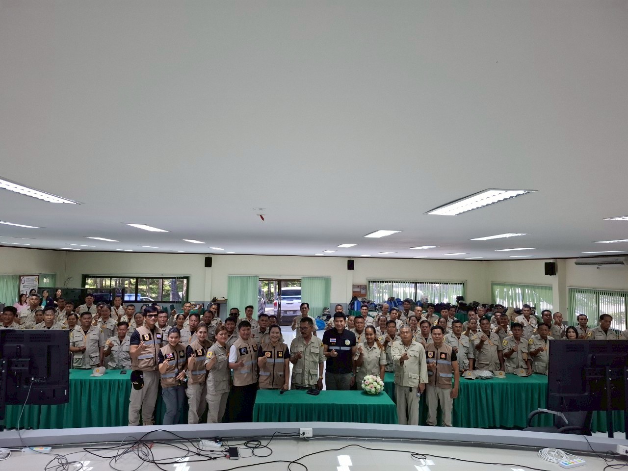 LINE_ALBUM_ทบทวน อปพร. 68_250813_63_397.jpg